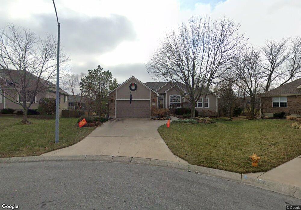 1717 Rolling Rock Rd, Raymore, MO 64083 - photo 1