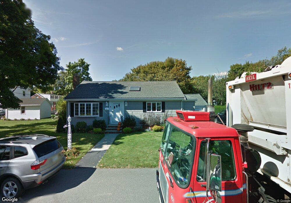 4 Cardinal Rd, Stoneham, MA 02180 - photo 1