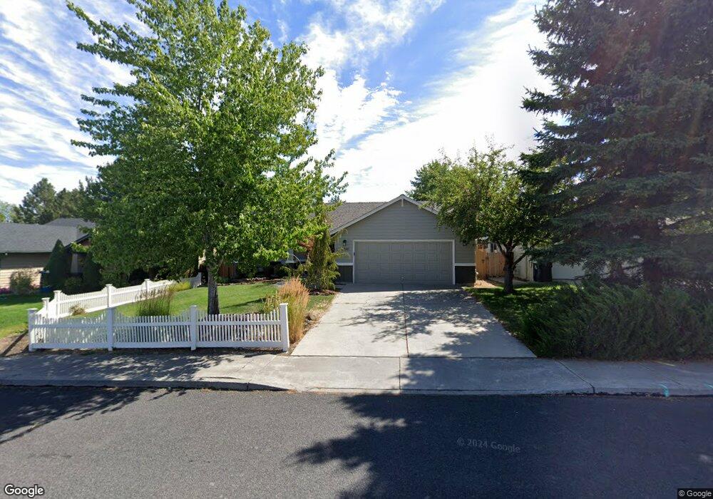 20041 Rock Bluff Cir, Bend, OR 97702 - photo 1