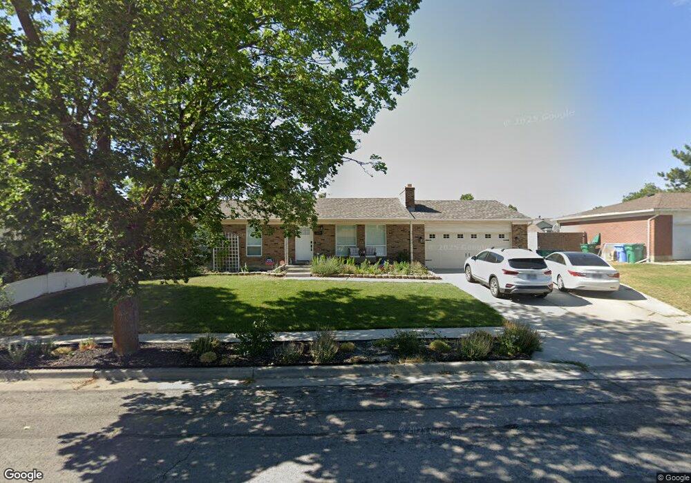 2877 W Lastrada Way, Riverton, UT 84065 - photo 1