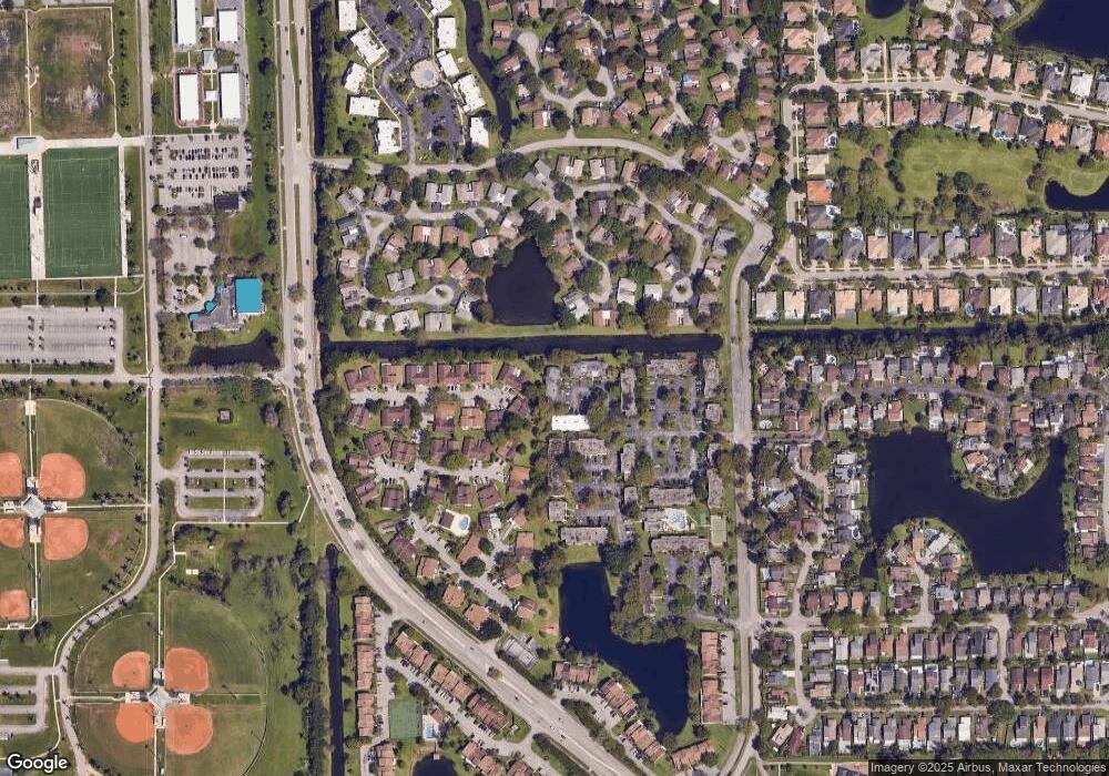 8513 Old Country Manor unit 43, Davie, FL 33328 - photo 1