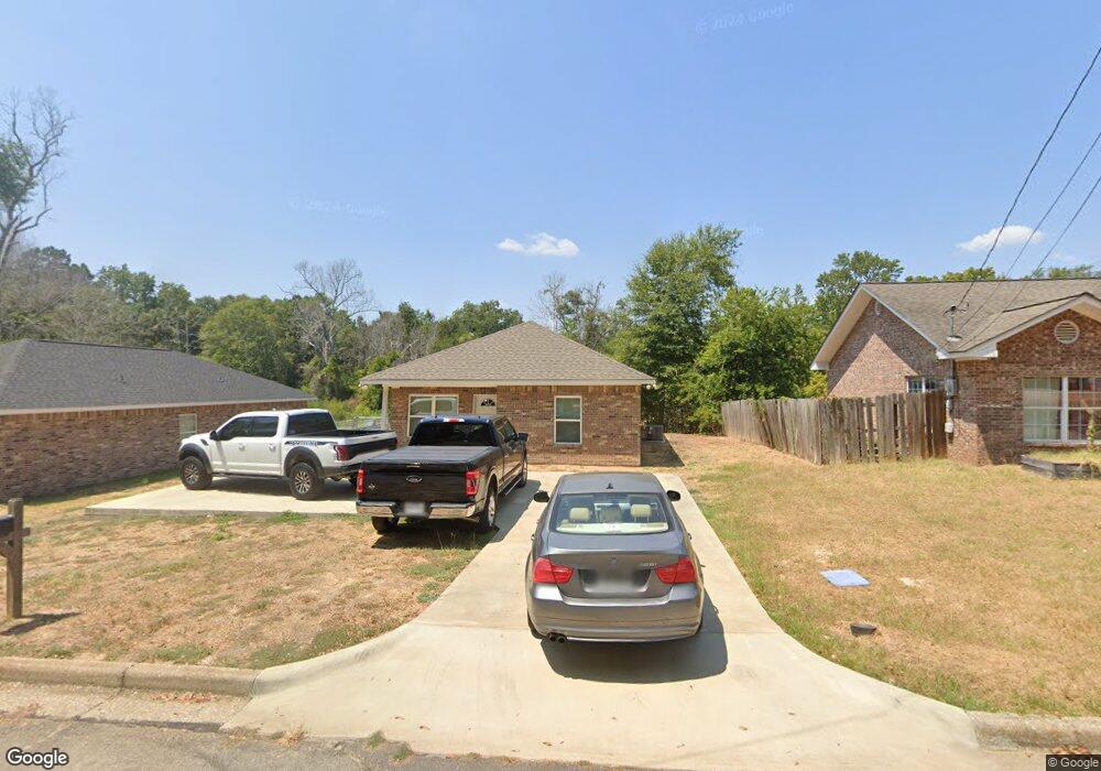 118 Scarborough Rd, Nacogdoches, TX 75961 - photo 1