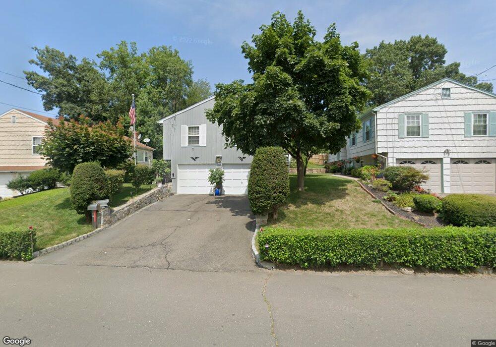 152 Lourmel St, Bridgeport, CT 06606 - photo 1