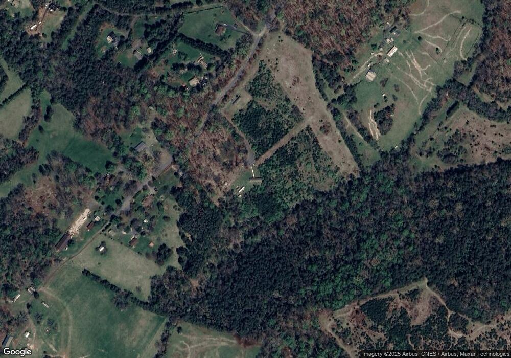 871 Gilbert Rd, Ruckersville, VA 22968 - photo 1