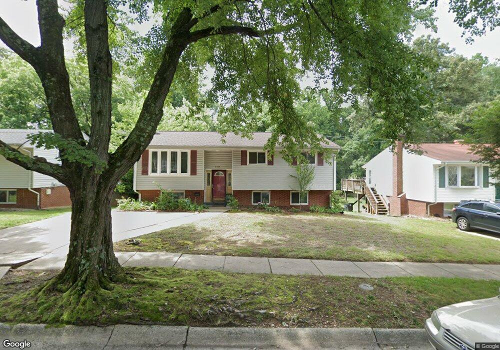 9307 Rolling View Dr, Lanham, MD 20706 - photo 1