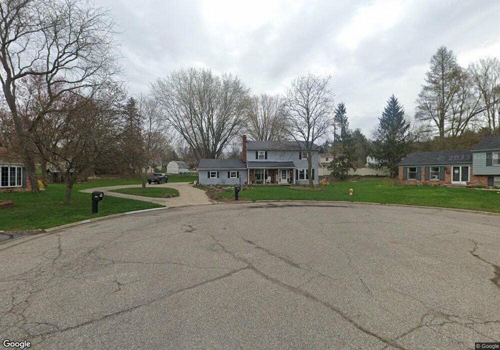 2452 Pinewood Ct, Flushing, MI 48433 - photo 1