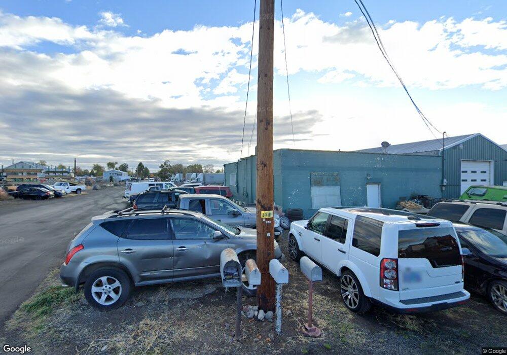 210 SE Railroad Blvd, Redmond, OR 97756 - photo 1