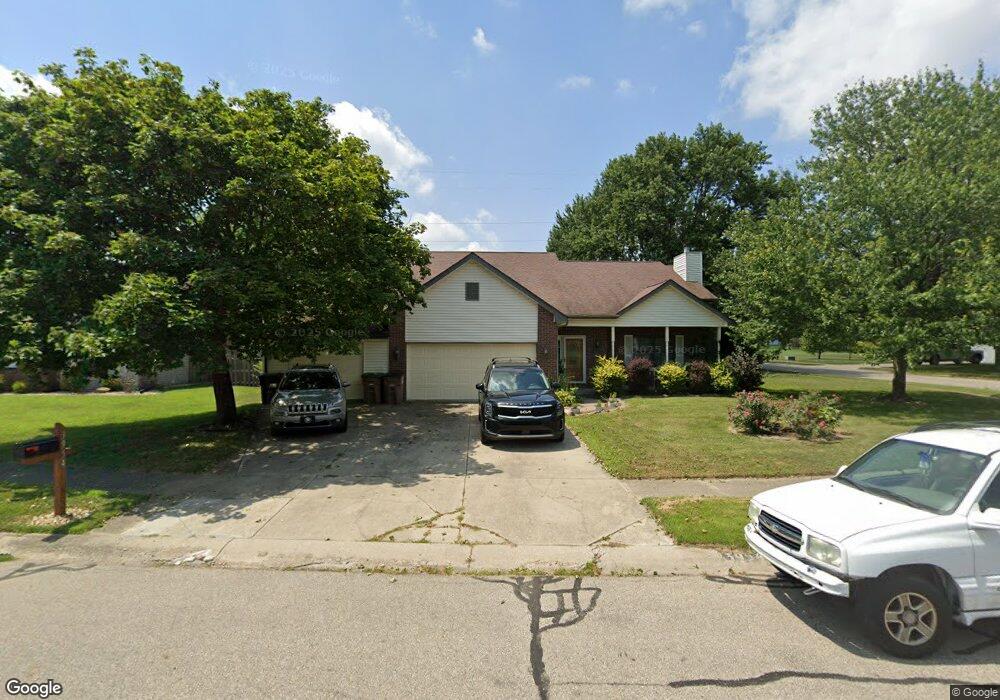 3954 Greenbriar Dr, Columbus, IN 47203 - photo 1