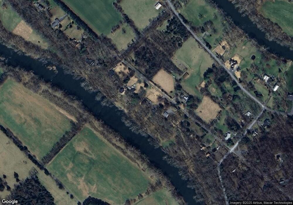 102 Cedar Rd, Strasburg, VA 22657 - photo 1