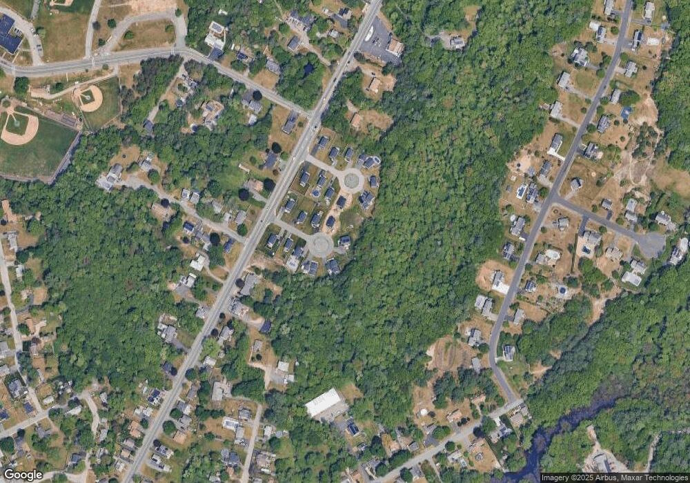 10 Taft Dr, Bellingham, MA 02019 - photo 1