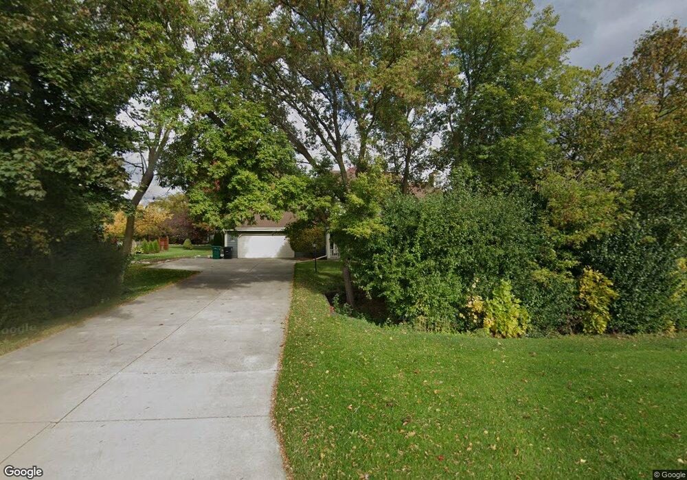 N70W14818 Terrace Dr, Menomonee Falls, WI 53051 - photo 1