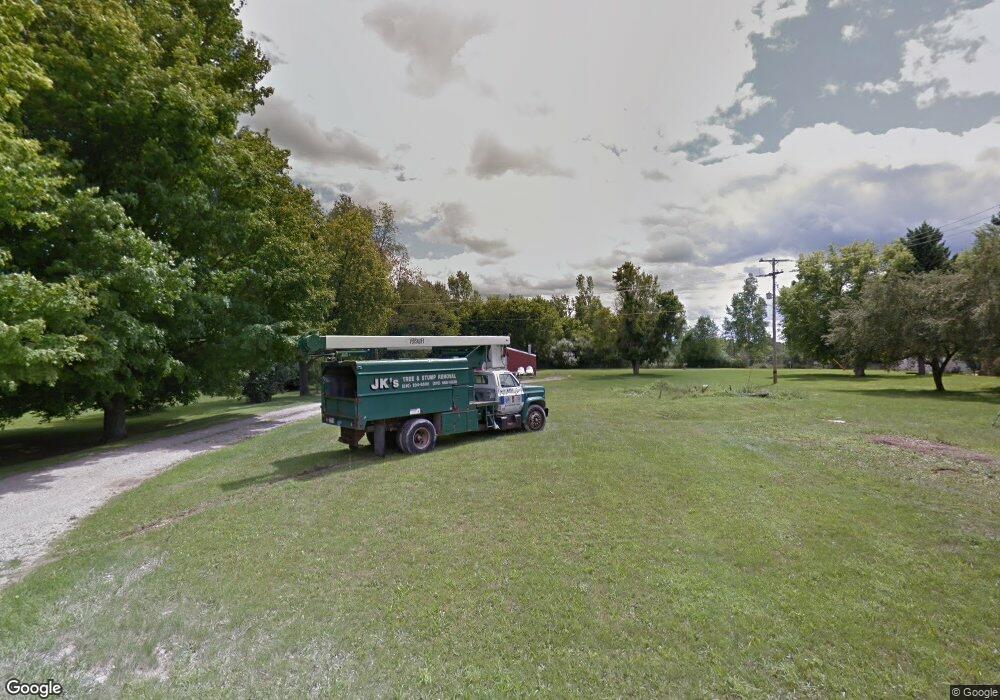 8124 E Carpenter Rd, Davison, MI 48423 - photo 1