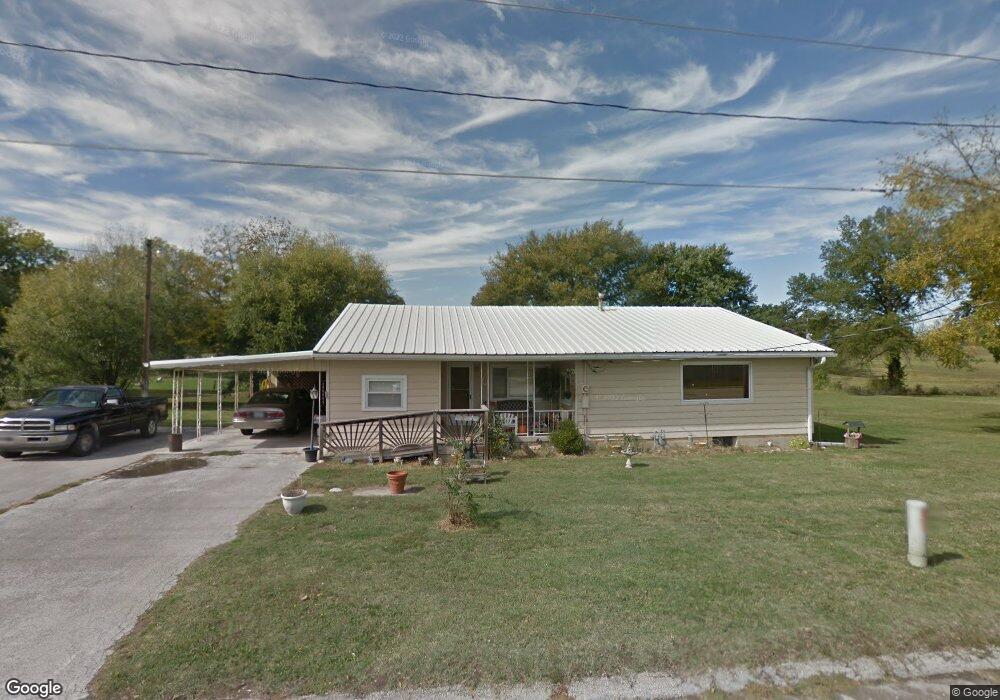 222 9th St, Osawatomie, KS 66064 - photo 1