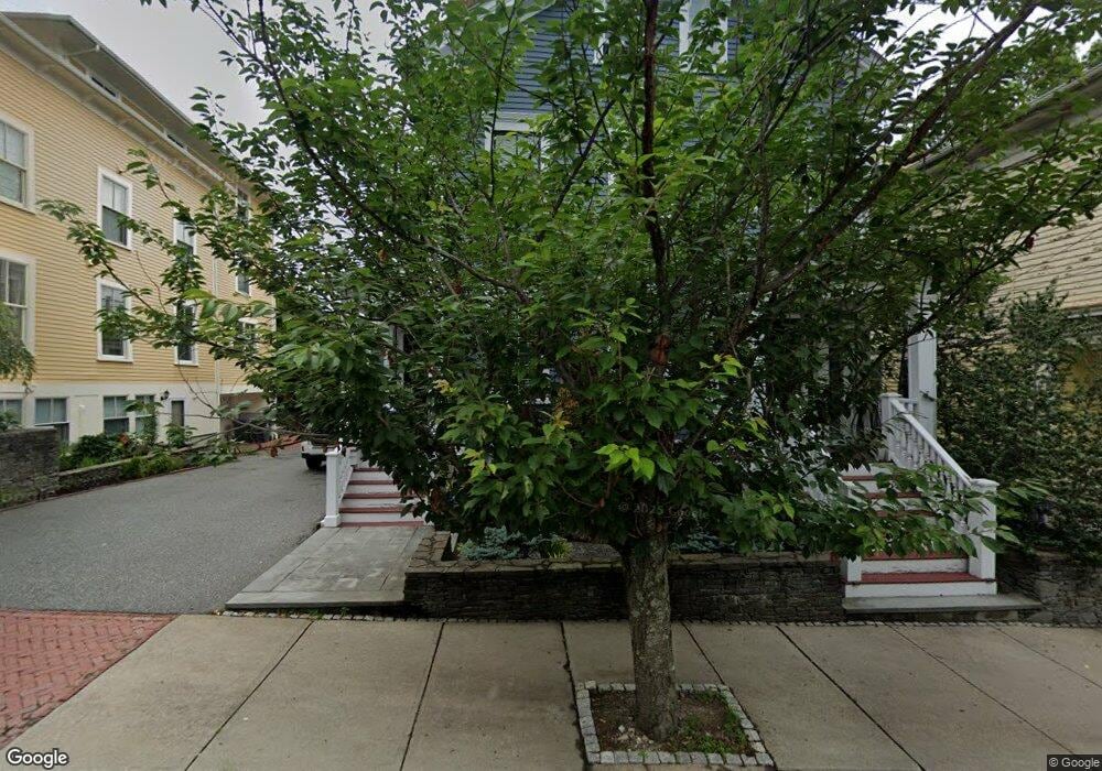 18 Barnes St unit 2, Providence, RI 02906 - photo 1