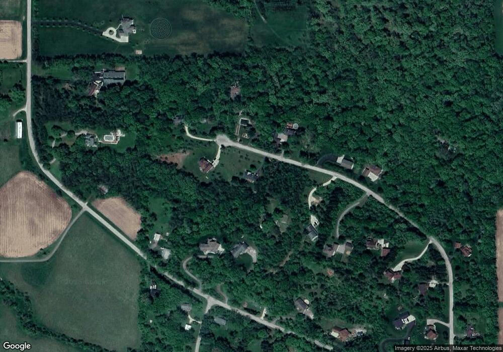 561 Echo Valley Rd, Brooklyn, WI 53521 - photo 1