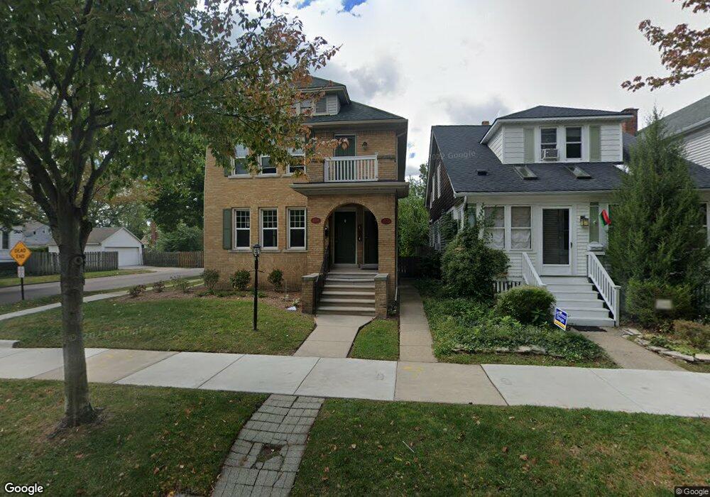 1101 Wayburn St unit 1103, Grosse Pointe, MI 48230 - photo 1