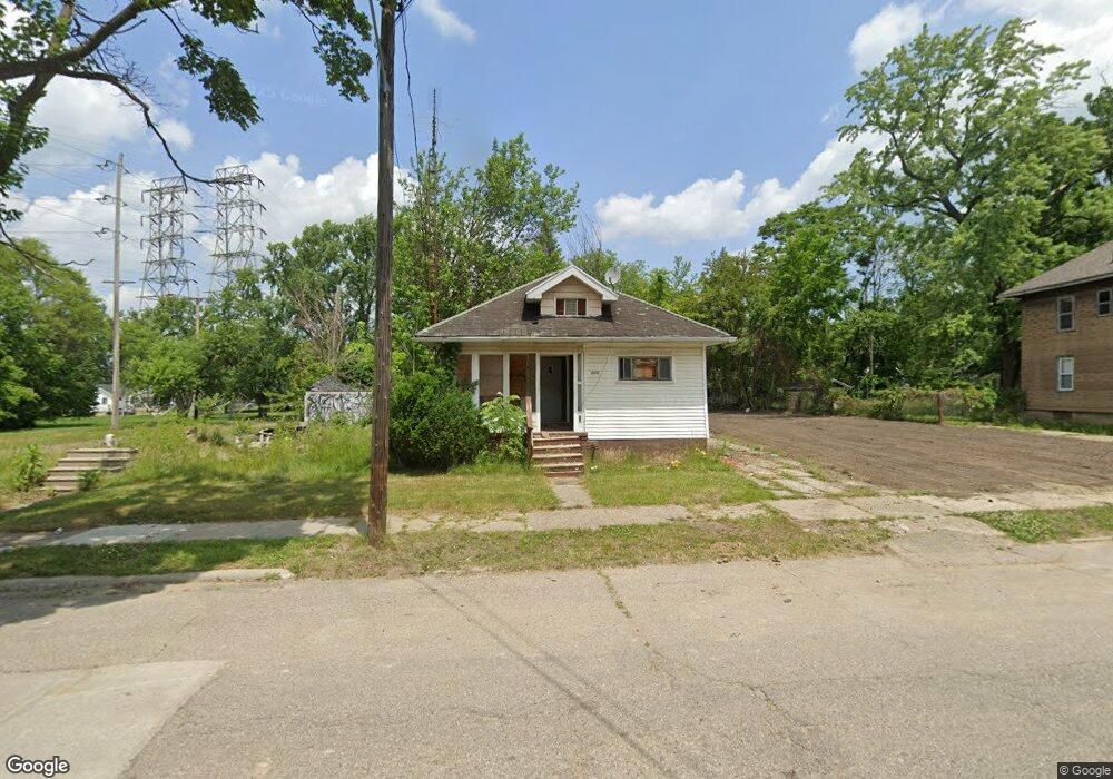 1605 Delaware Ave, Flint, MI 48506 - photo 1