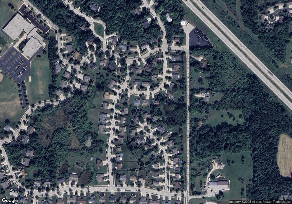 1137 Nordic Ln, Slinger, WI 53086 - photo 1