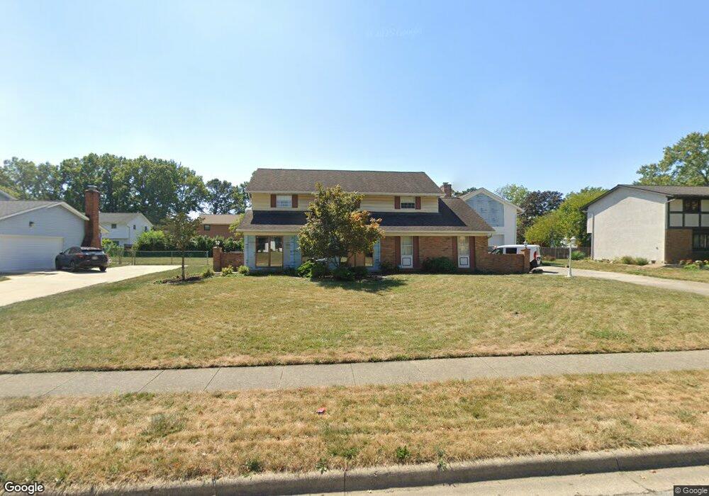 5079 Etna Rd, Columbus, OH 43213 - photo 1