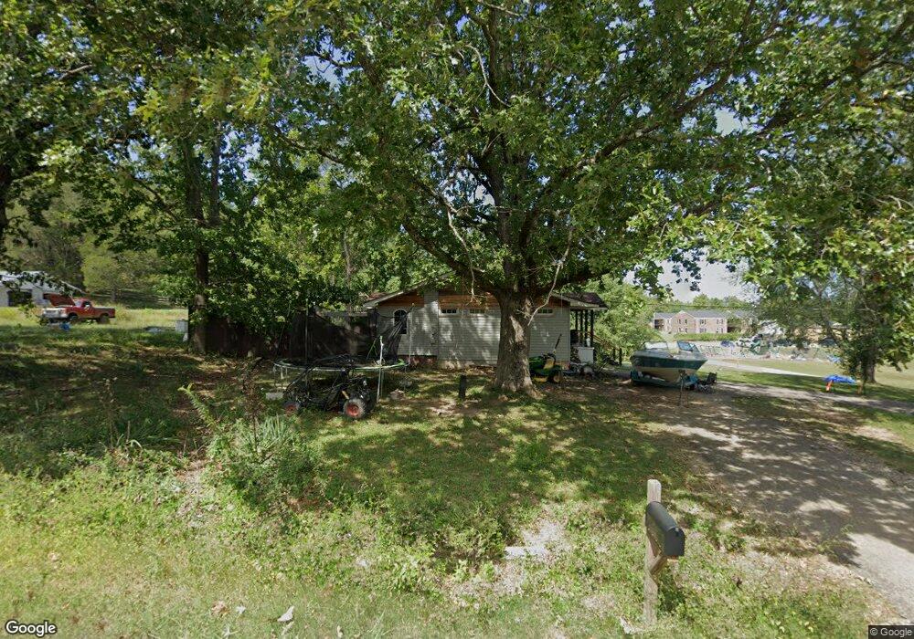 223 Cedar Ave, Linden, TN 37096 - photo 1