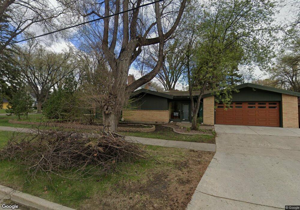 1622 8th St S, Fargo, ND 58103 - photo 1