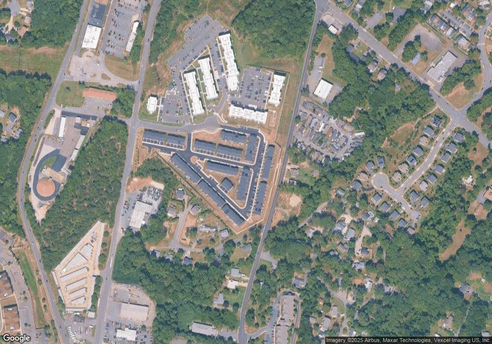 18236 Summit Pointe Dr, Triangle, VA 22172 - photo 1