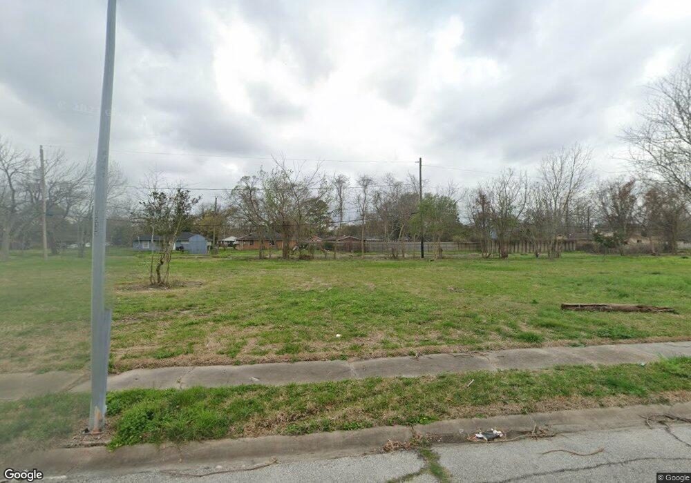 326 Glenburnie Dr, Houston, TX 77022 - photo 1