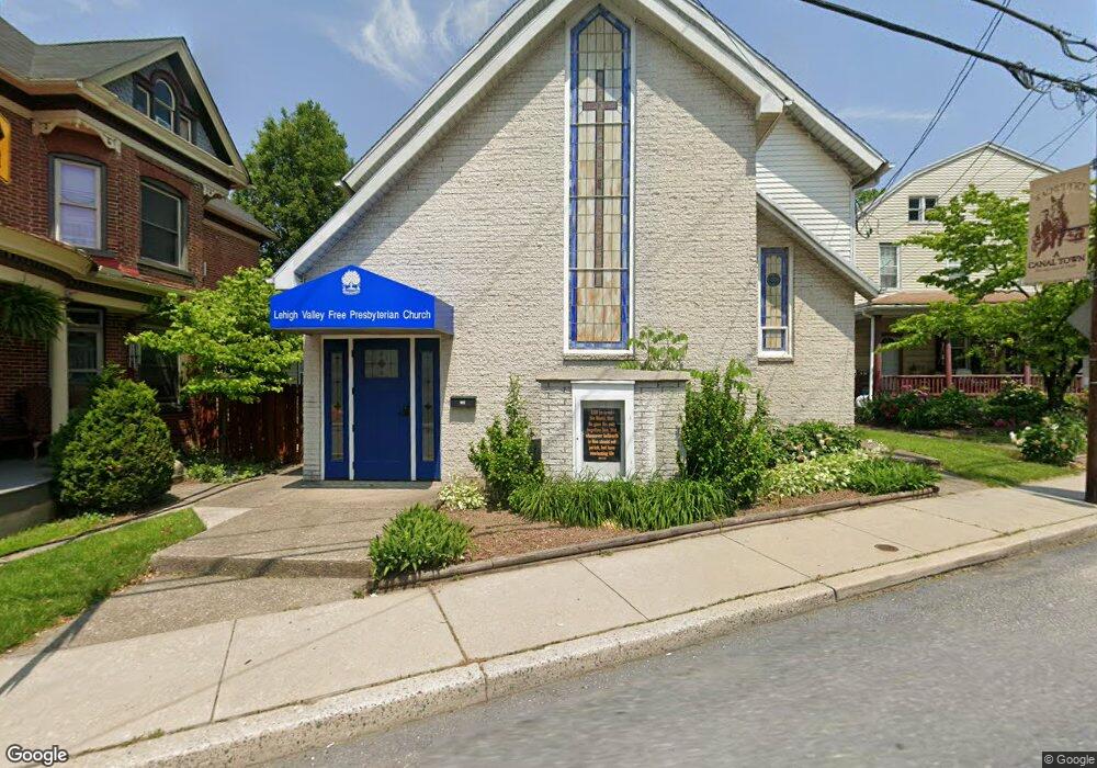 233 Main St, Walnutport, PA 18088 - photo 1