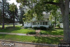 412 3rd St SE, State Center, IA 50247