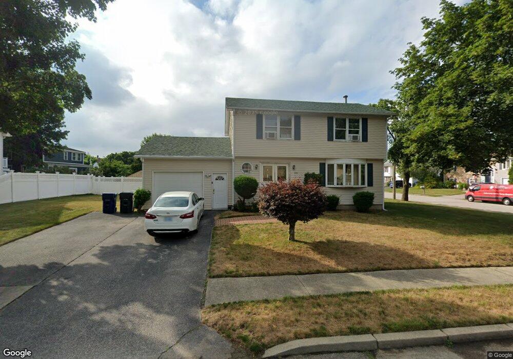 105 Eastgate Dr, Warwick, RI 02886 - photo 1