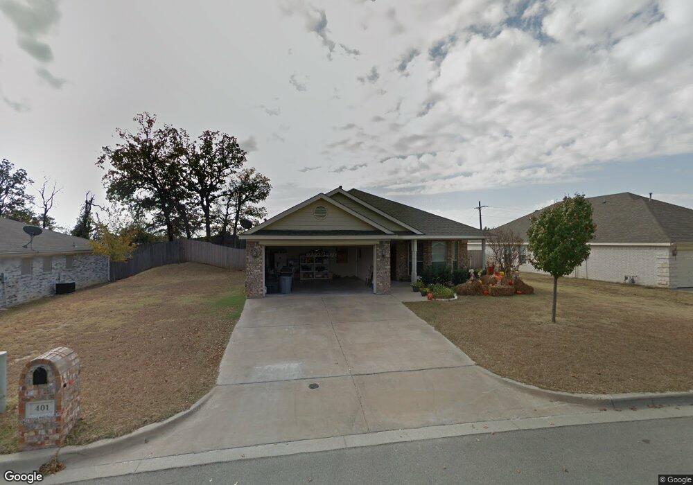 401 Sweetwater Dr, Weatherford, TX 76085 - photo 1