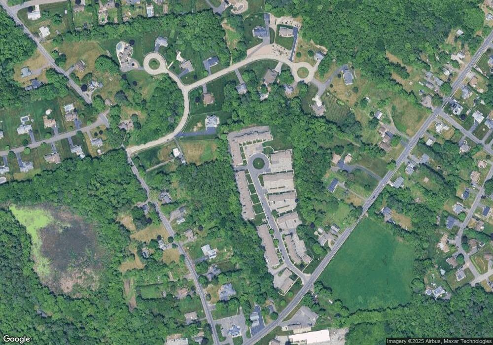 905 Meadowecrest Cir, Ludlow, MA 01056 - photo 1