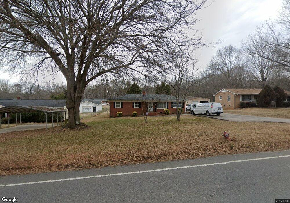 404 Faulkner St, Clover, SC 29710 - photo 1