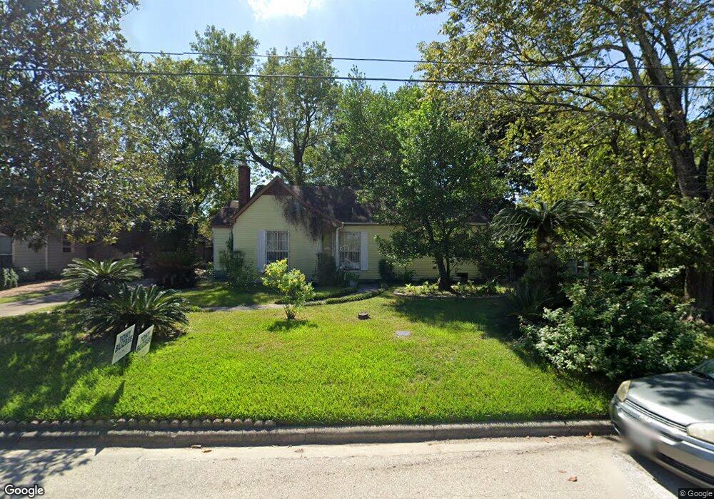 908 Eleanor St, Houston, TX 77009 - photo 1