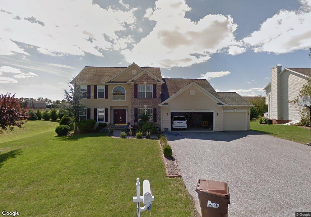 468 Franklin Square Dr, Chambersburg, PA 17201 - photo 1