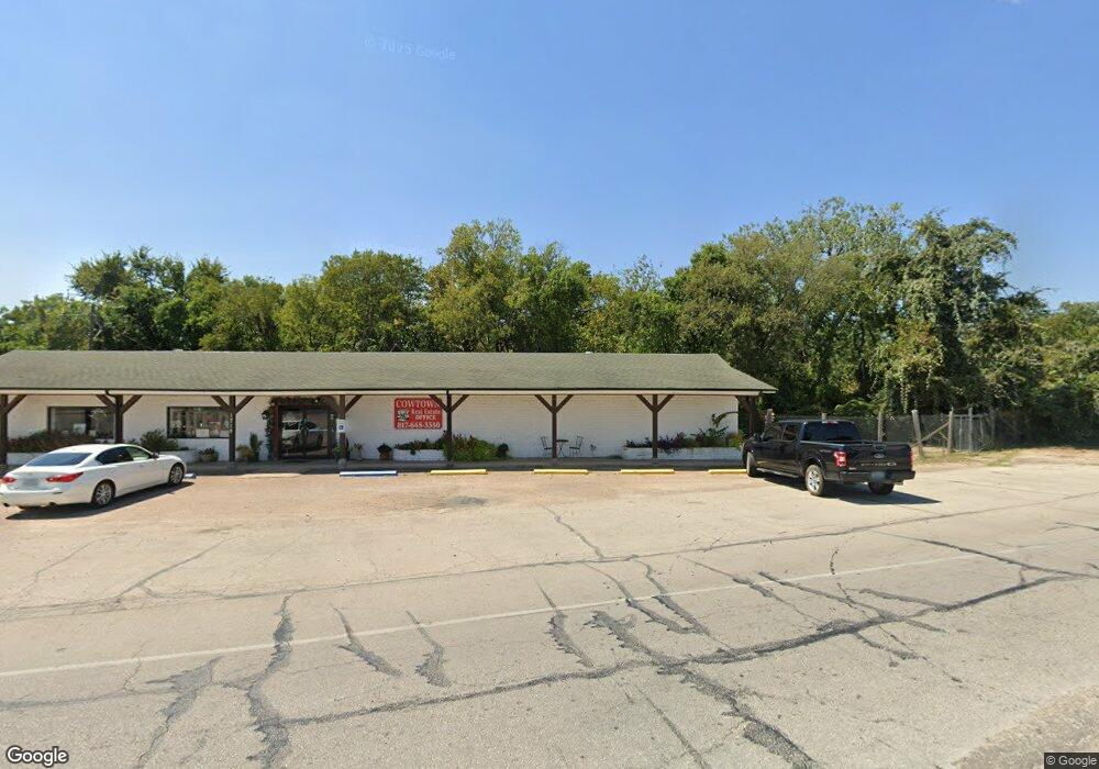 1715 N Main St, Cleburne, TX 76033 - photo 1