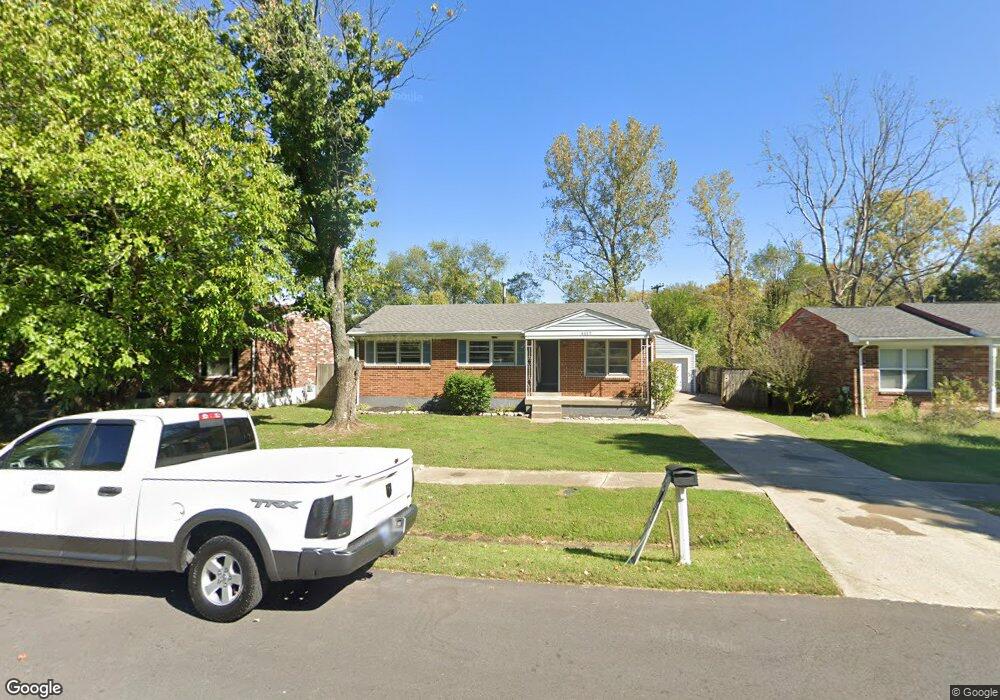 9117 Lantana Dr, Louisville, KY 40229 - photo 1