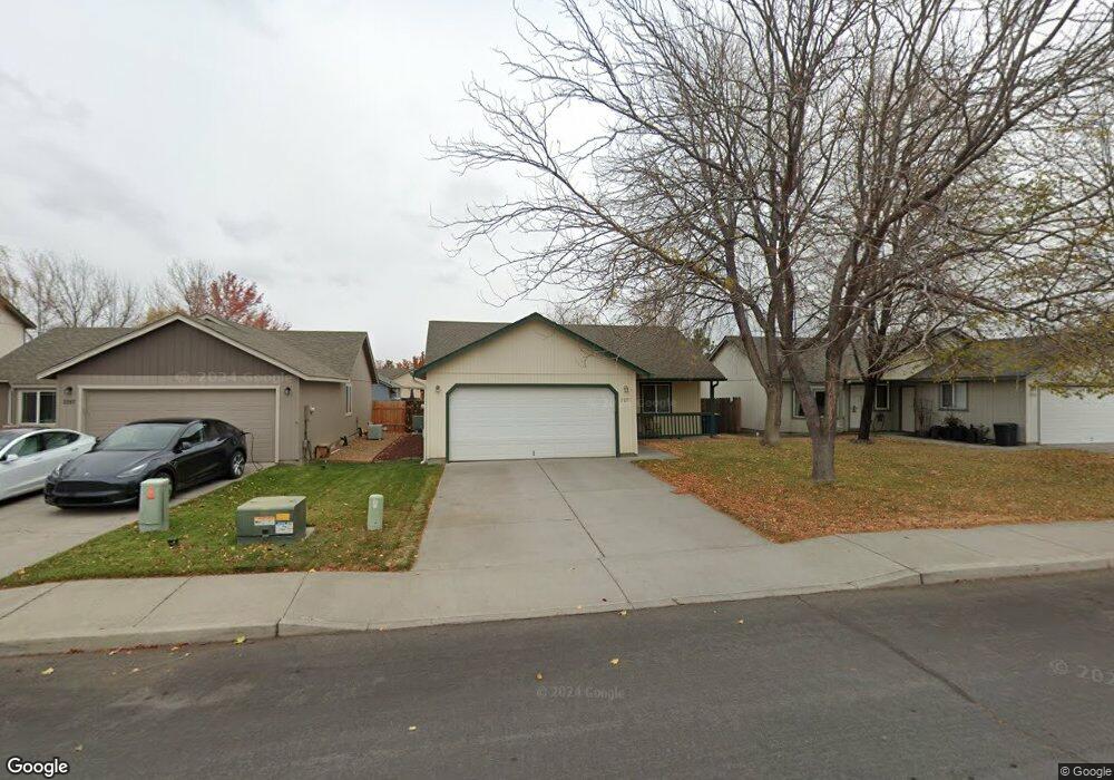 3255 SW Metolius Ave, Redmond, OR 97756 - photo 1