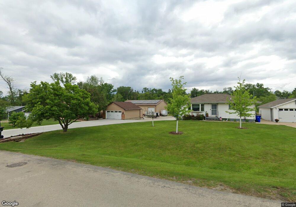 4320 M Ave NW, Cedar Rapids, IA 52405 - photo 1