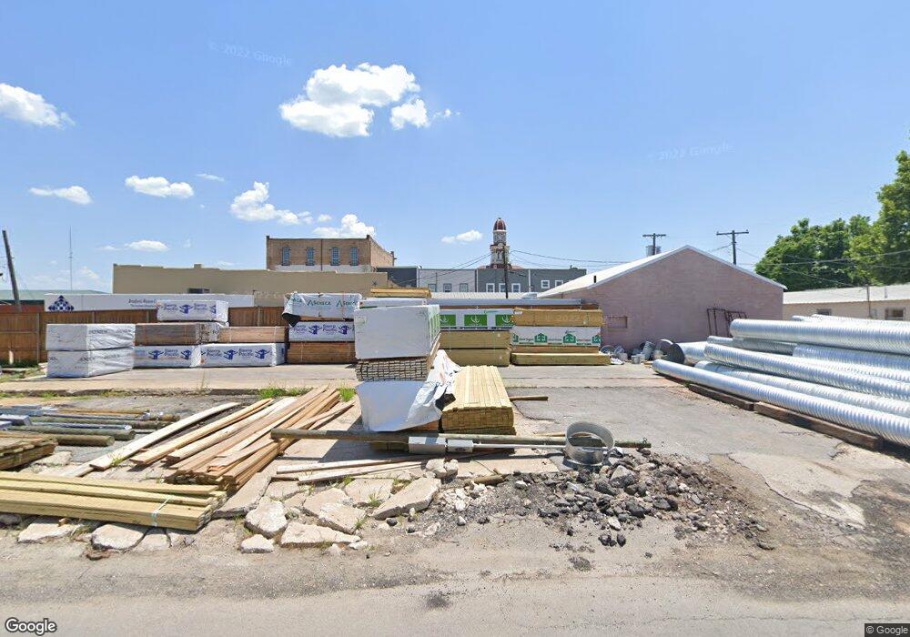 521 N Center St, Bonham, TX 75418 - photo 1