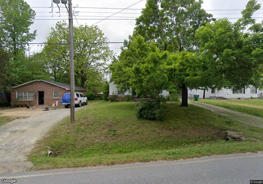 1018 Hickory Chapel Rd, High Point, NC 27260 - photo 1