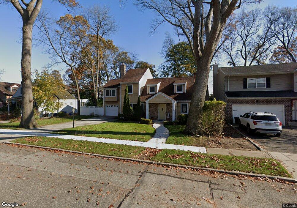 2595 Yorktown St, Oceanside, NY 11572 - photo 1