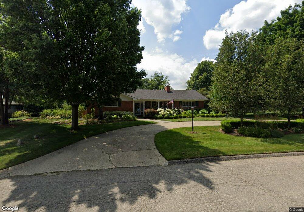 3285 Middlebury Ln, Bloomfield Hills, MI 48301 - photo 1