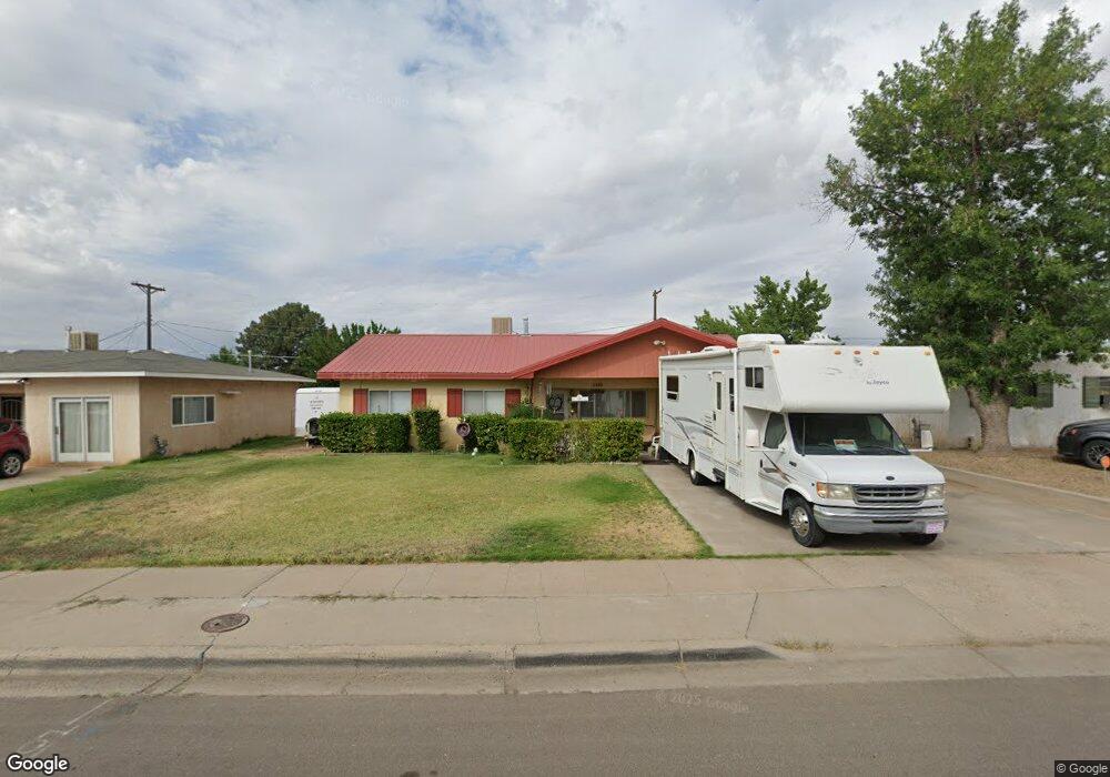 3605 Sierra Vista Dr, Farmington, NM 87402 - photo 1