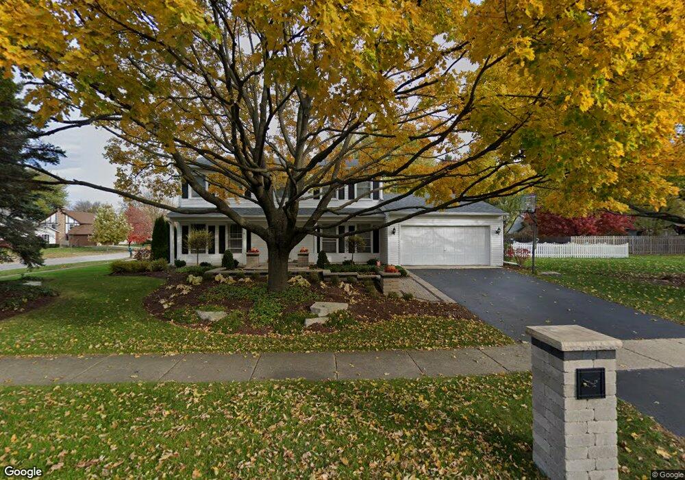 921 Canyon Run Rd, Naperville, IL 60565 - photo 1