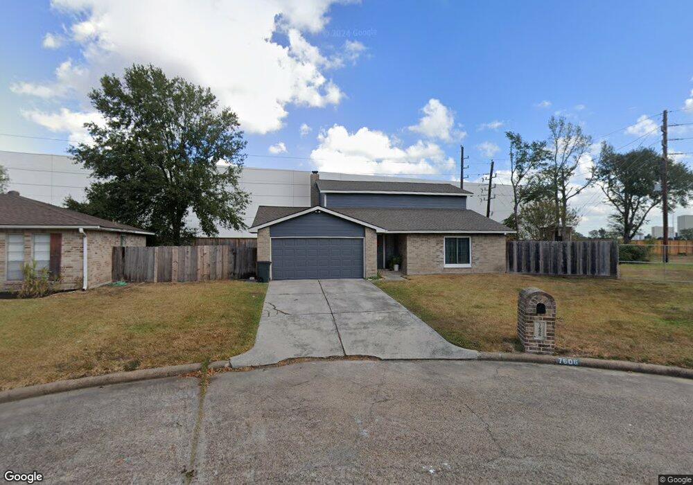 7606 Round Bank Dr, Houston, TX 77064 - photo 1