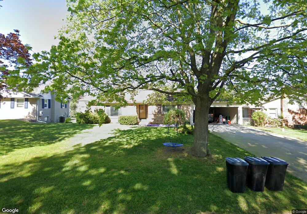 4300 Greentree Dr, Flint, MI 48507 - photo 1