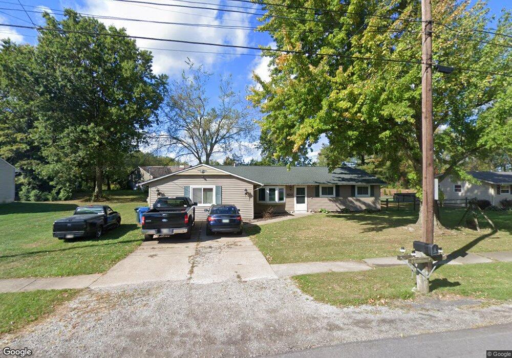 622 Dunny Ave, Sheffield Lake, OH 44054 - photo 1