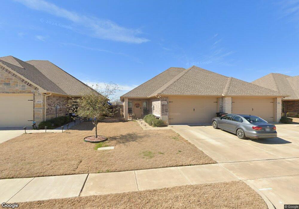 4913 Opal Ct, Granbury, TX 76049 - photo 1