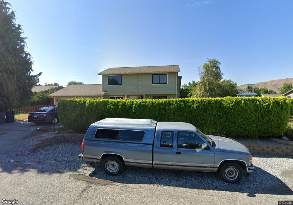 1568 Darald Place, East Wenatchee, WA 98802 - photo 1